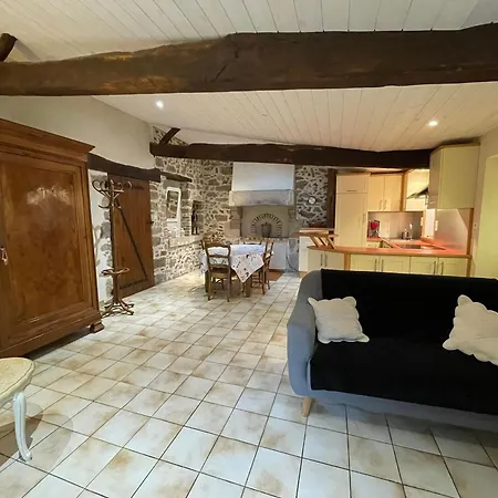 A La Campagne Avec Terrasse, Proche Du Puy Du Fou Et De La Riviere Sevre *