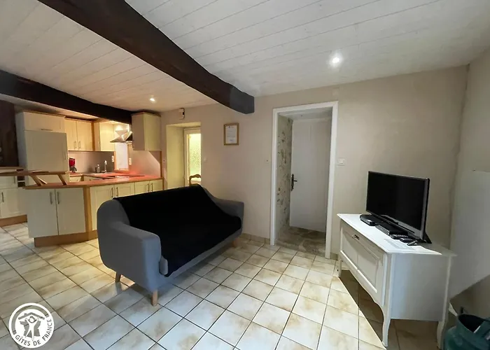 A La Campagne Avec Terrasse, Proche Du Puy Du Fou Et De La Riviere Sevre - Fr-1-426-249 Sevremont